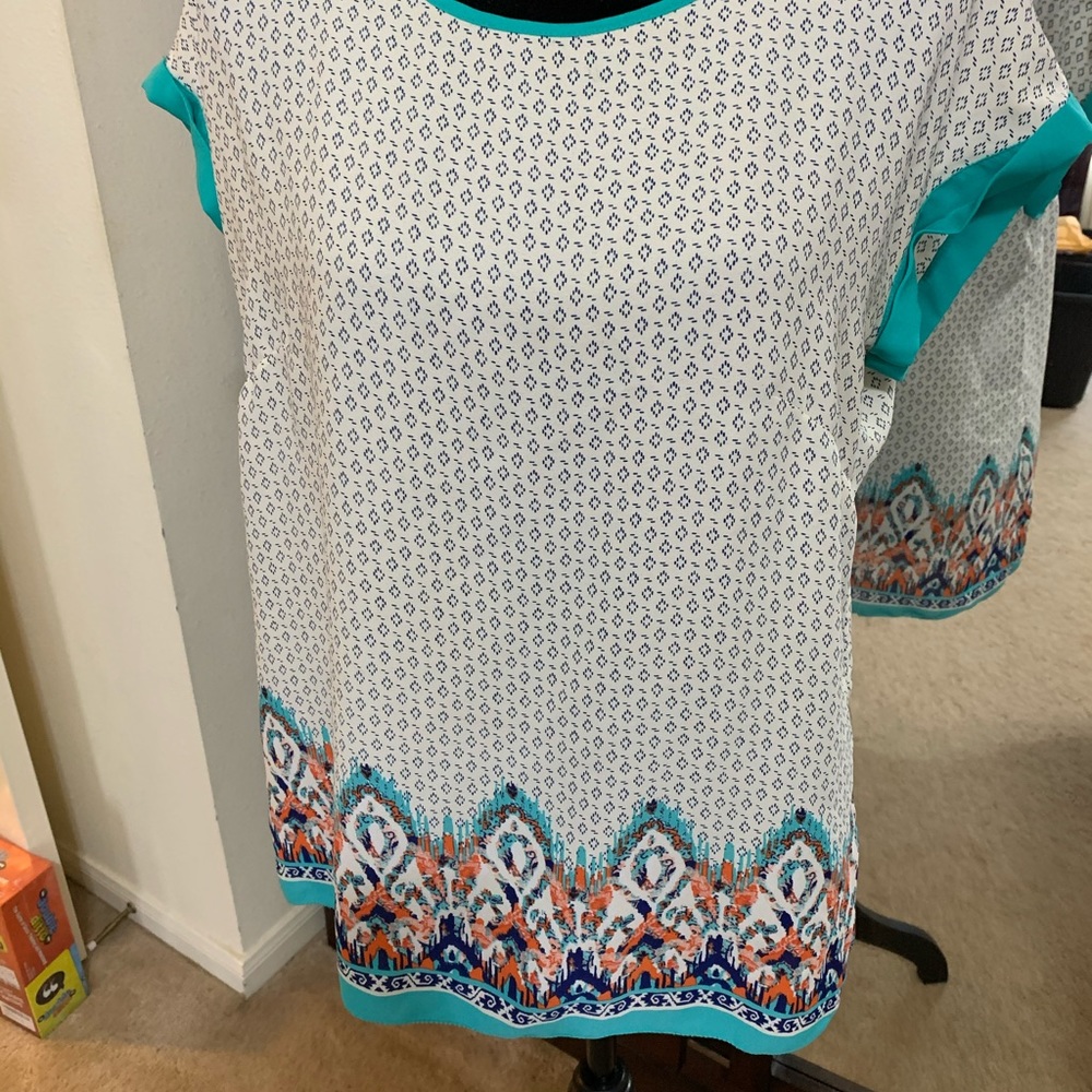 Rose + Olive Blouse NWT Size Medium